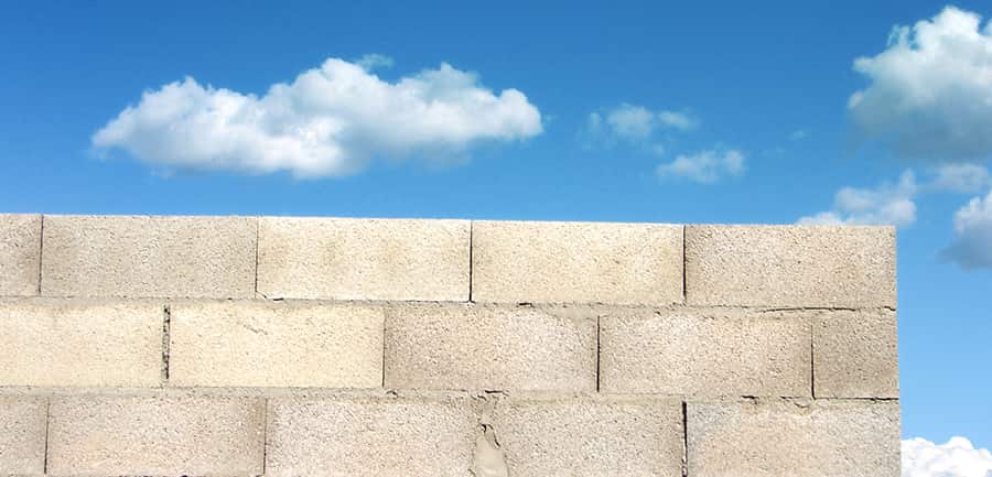 comment-monter-un-mur-en-parpaings-1