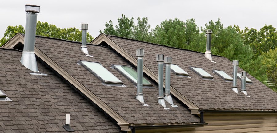 Quels sont les différents types de conduits qui composent une maison ?