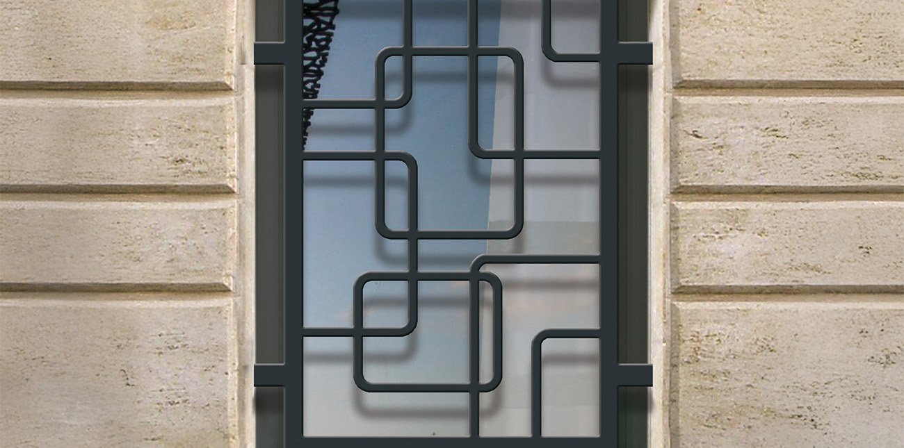 auvent et grille de fenêtre