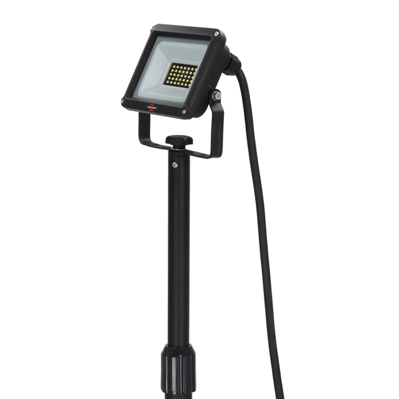Zoom sur projecteur LED Jaro 3060 T de Brennenstuhl