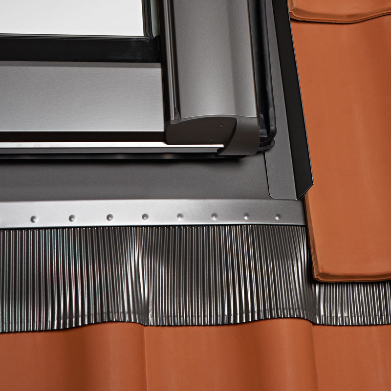 couvreur fenetres de toit raccords de toitures de roto