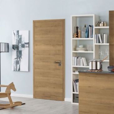 Porte Glatt à l’horizontale, finition werk chêne tabac