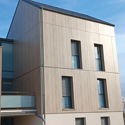 Panneaux stratifiés compacts HPL Gamme RESOPLAN SCB 