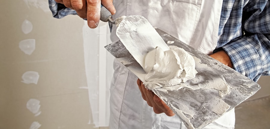 Réaliser l’enduit de lissage