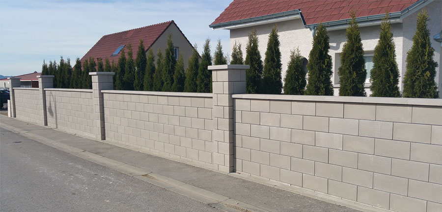 Pilier en béton : types, pose et aménagement extérieur