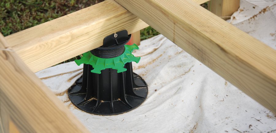 terrasse bois sur plots béton