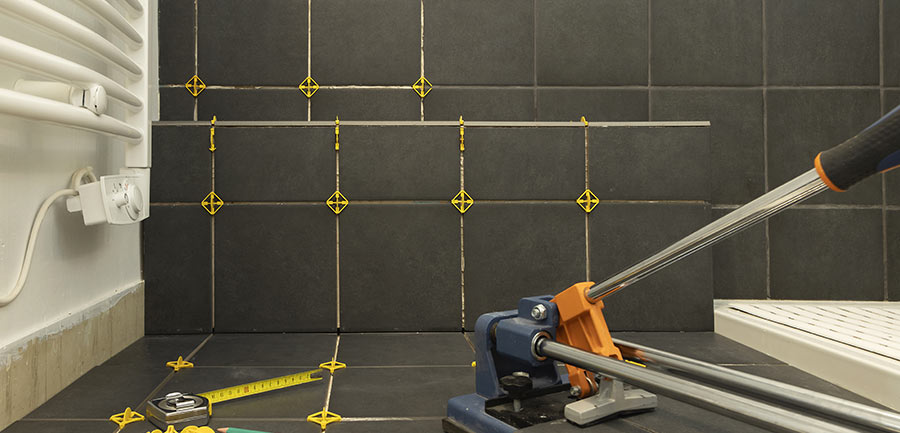 Faïence pour douche : guide de choix, pose et étanchéité